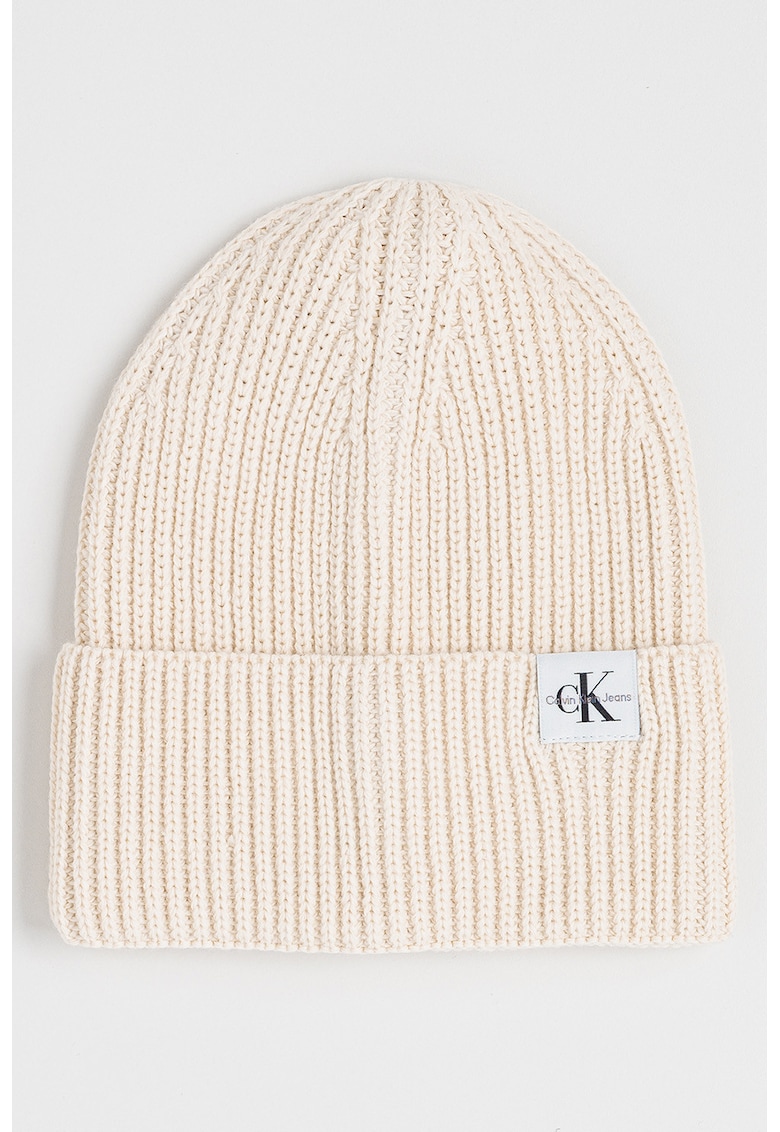 Caciula tricotata cu detaliu monograma