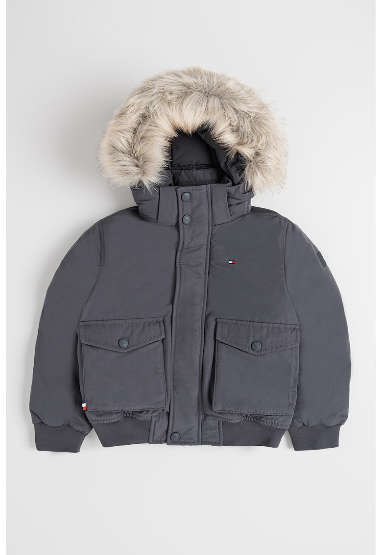 Geaca cu garnitura din blana sintetica