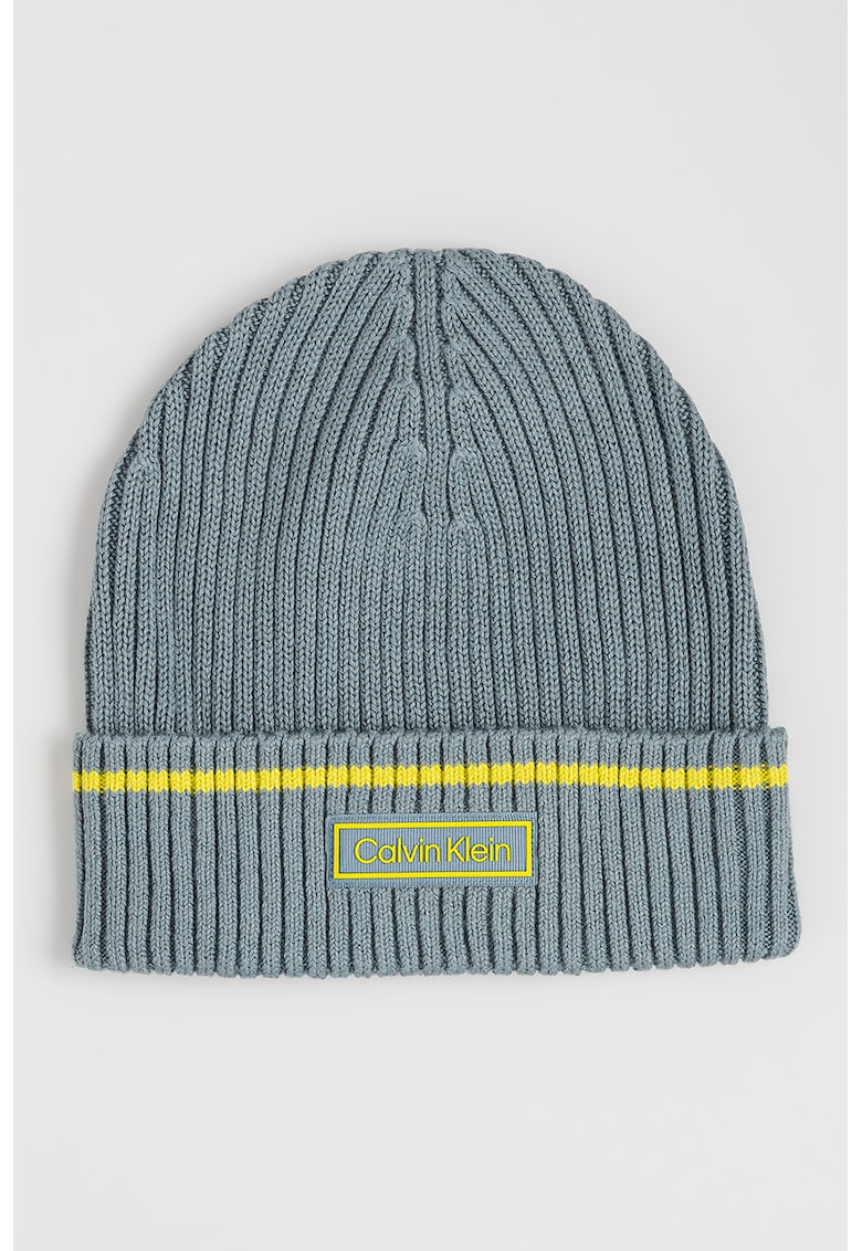 Caciula striata din amestec de bumbac organic cu aplicatie logo