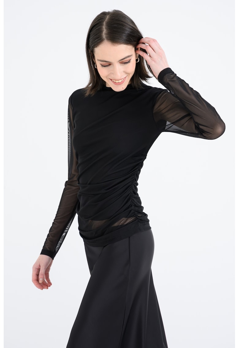 Bluza cu maneci semitrasnparente si fronseu