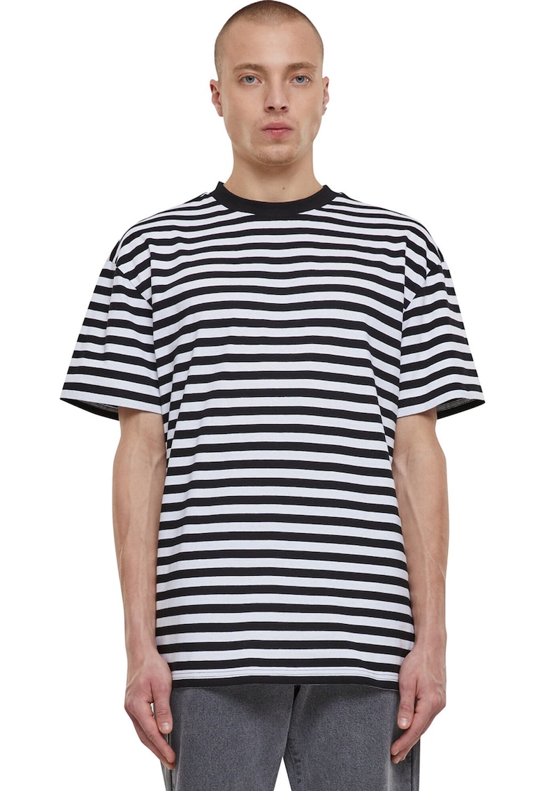 Tricou lejer cu model in dungi