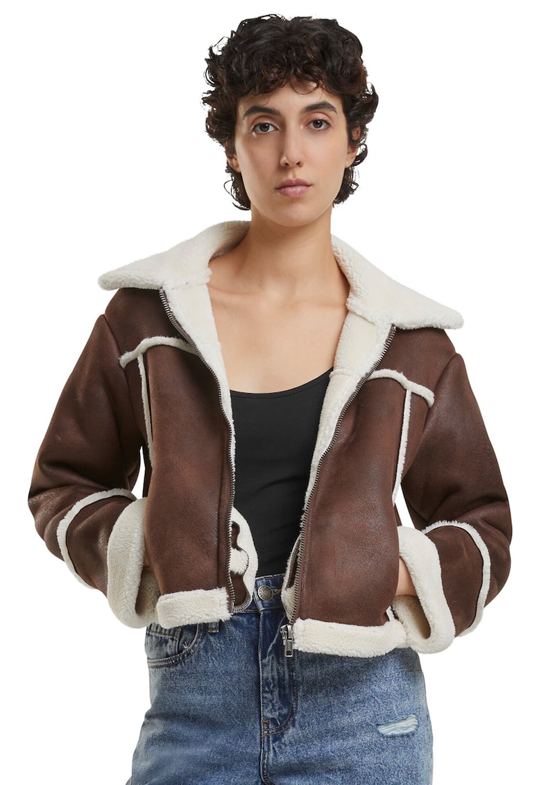 Jacheta cu garnituri din blana sintetica