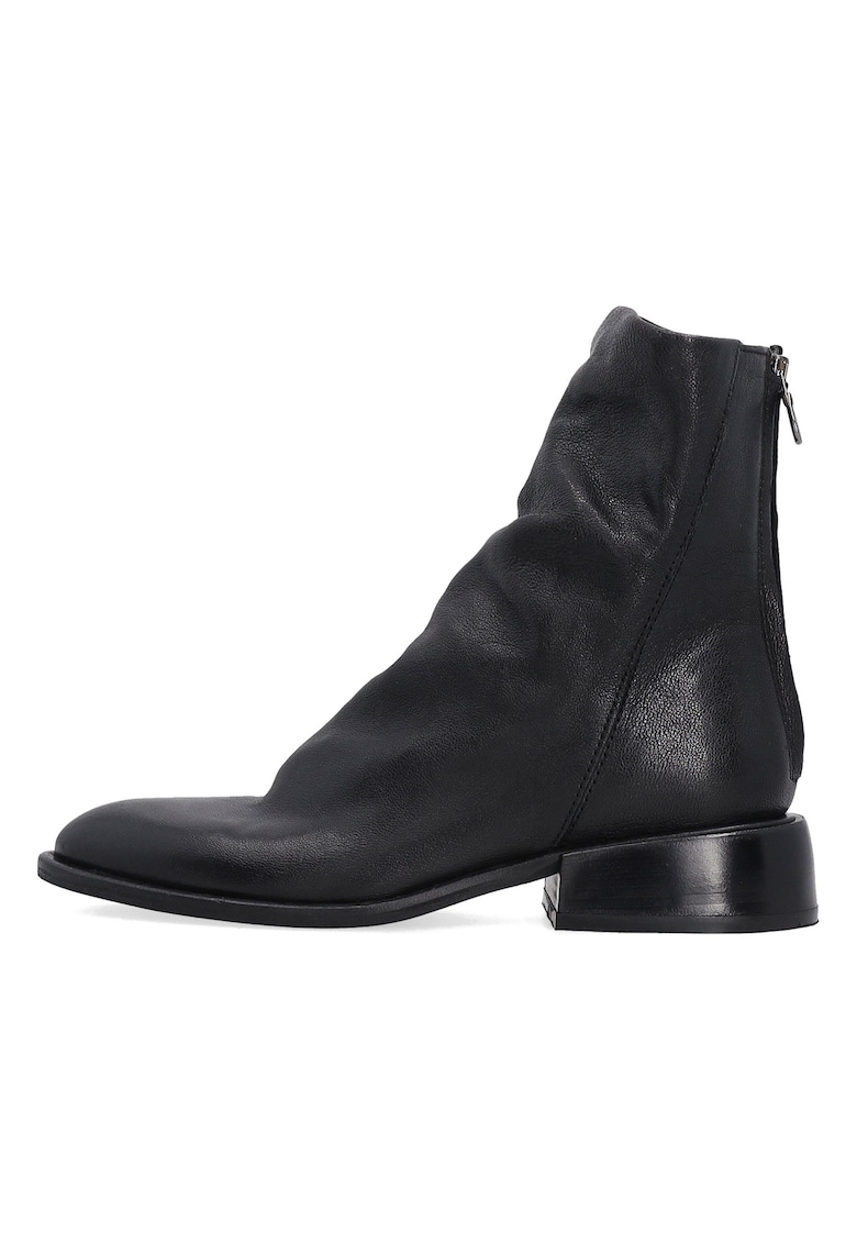 Botine din piele cu fermoar la spate si model uni