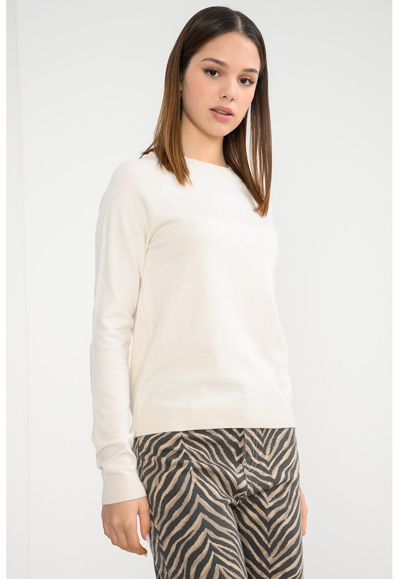 Pulover cu decolteu la baza gatului si model uni Happiness - Alb fildes