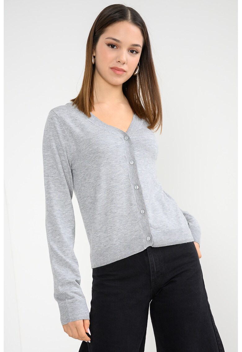 Cardigan tricotat cu nasturi