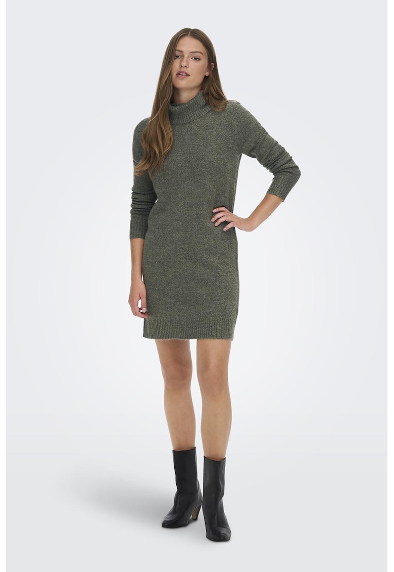 Rochie-pulover tricotata fin cu guler inalt