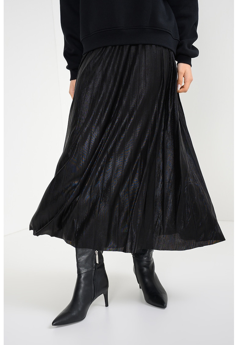 Fusta plisata cu aspect lucios