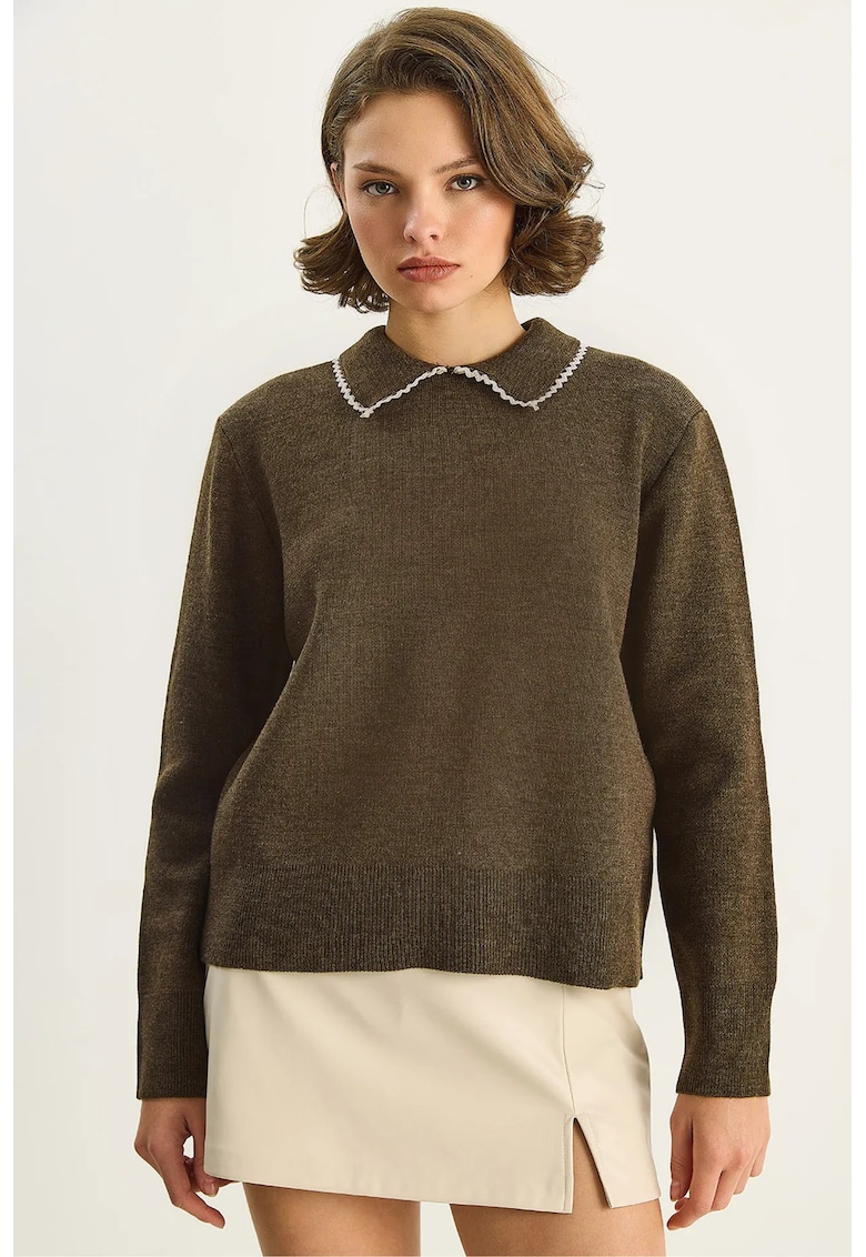 Pulovere - Femei - LUCCI Tricota pulover cu collar de camise - Maro Mocha Inchis -