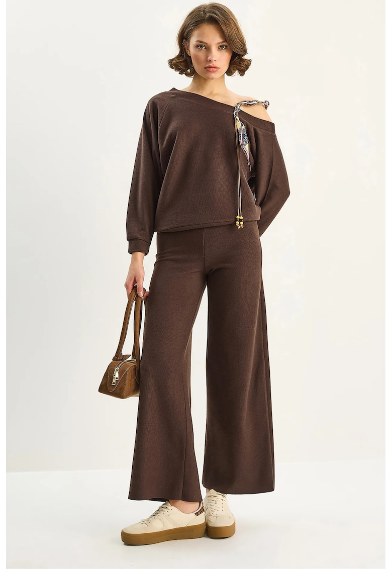 Costum dama - HiCCUP - set din doua piese - tricot - maro