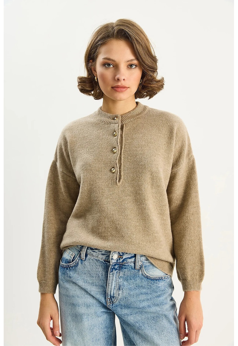 Pulovere - Femei - Pulover tricotat cu guler cu nasturi LUCCI - Bej Natural -