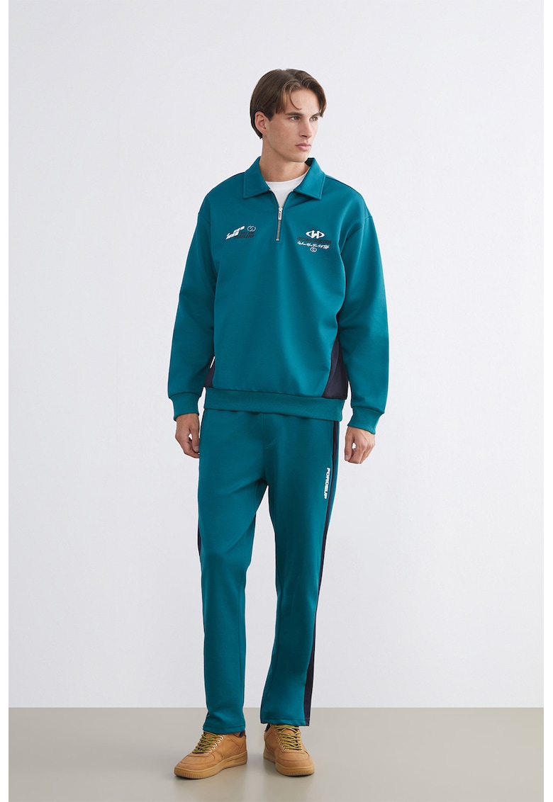 Pantaloni de trening cu croiala dreapta si banda laterala contrastanta - Verde aquamarin