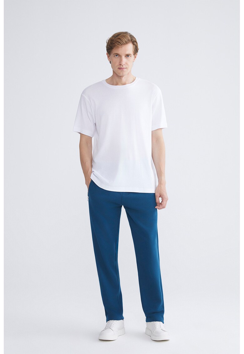 Pantaloni de trening cu croiala dreapta si buzunare cu fermoar - Verde padure