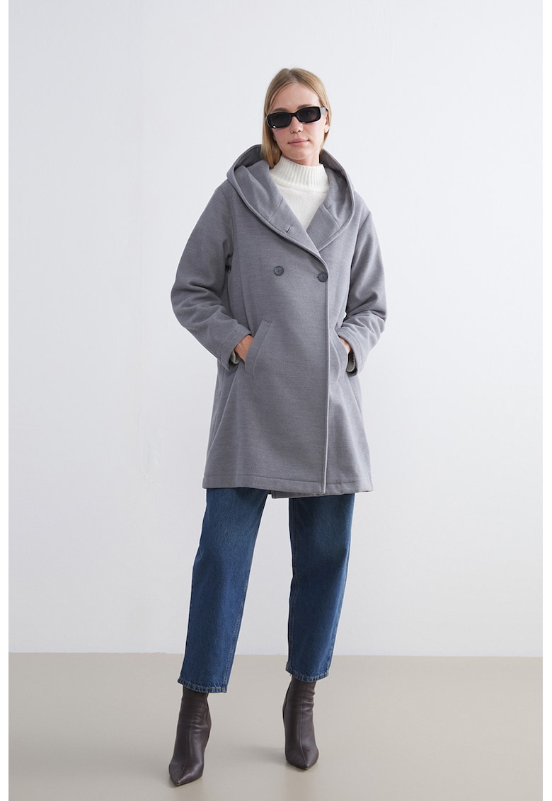 Palton cu nasturi si gluga