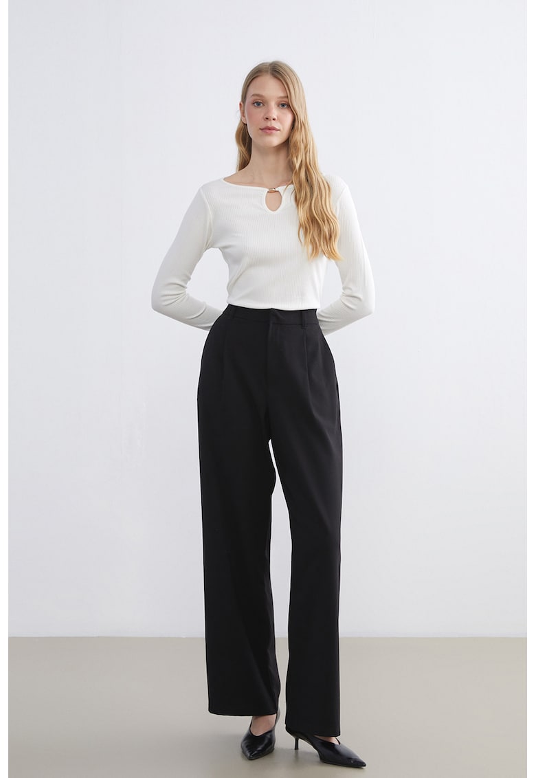 Bluza slim fit cu decupaj - Alb