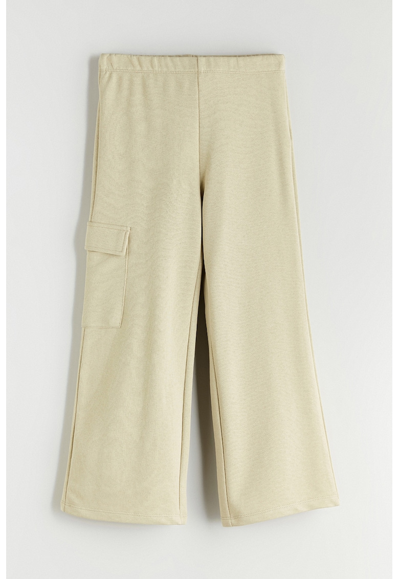 Pantaloni de trening cu croiala ampla si model cargo