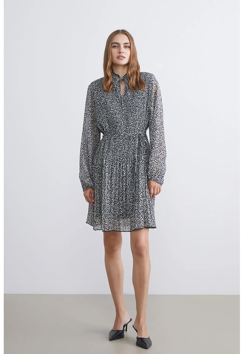 Rochie vaporoasa cu model si talie ajustabila