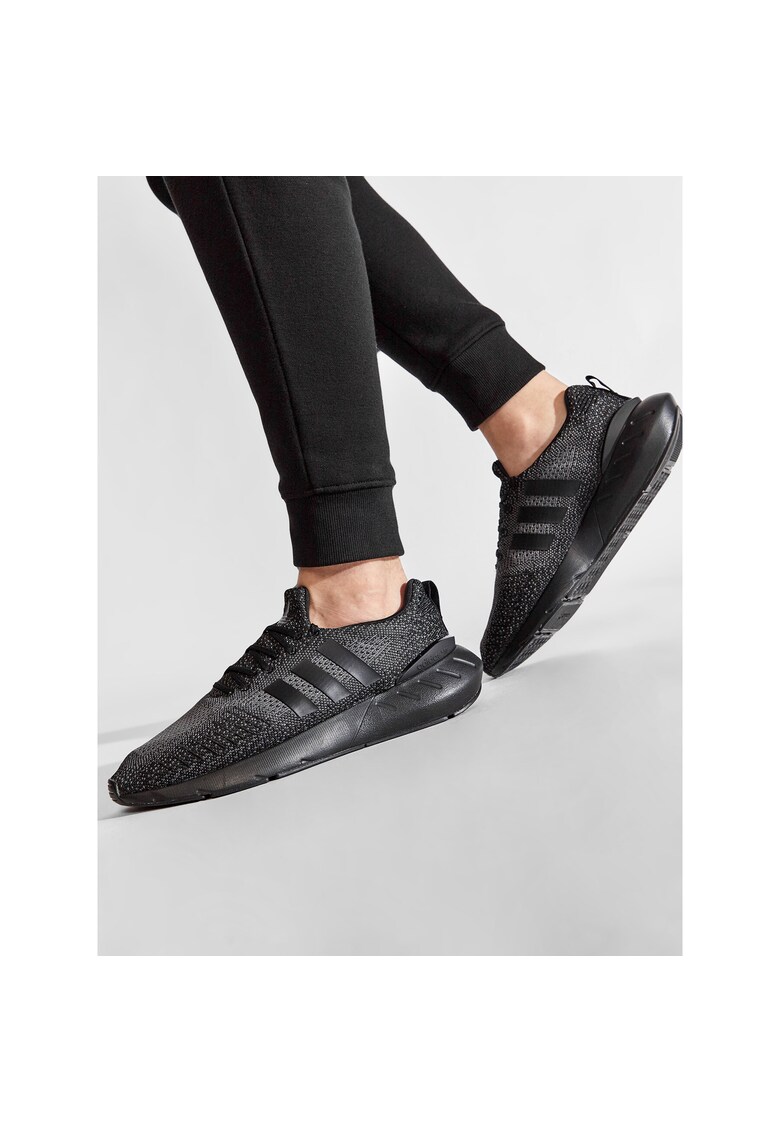 Pantofi sport barbati - Swift Run 22 - negru - textil