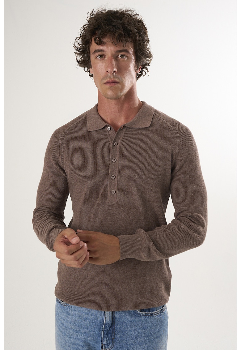 Pulover din bumbac cu fenta cu nasturi