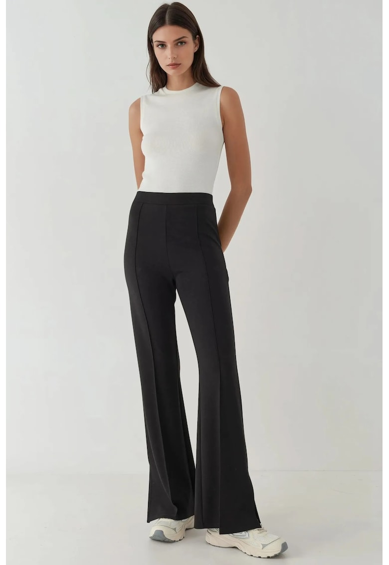 Pantaloni dama - evazati - talie inalta - negru - textil