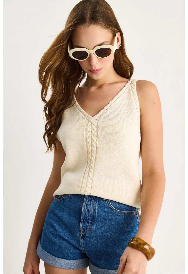 Bluza dama texturata - cu decolteu in V - detaliu elastic - Alb fildes - tricot -