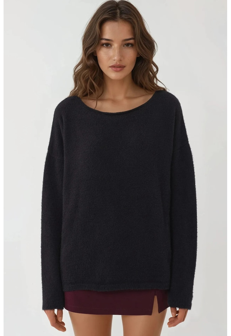 Pulovere - Femei - Pulover tricotat cu guler tip barca si textura moale - Negru -