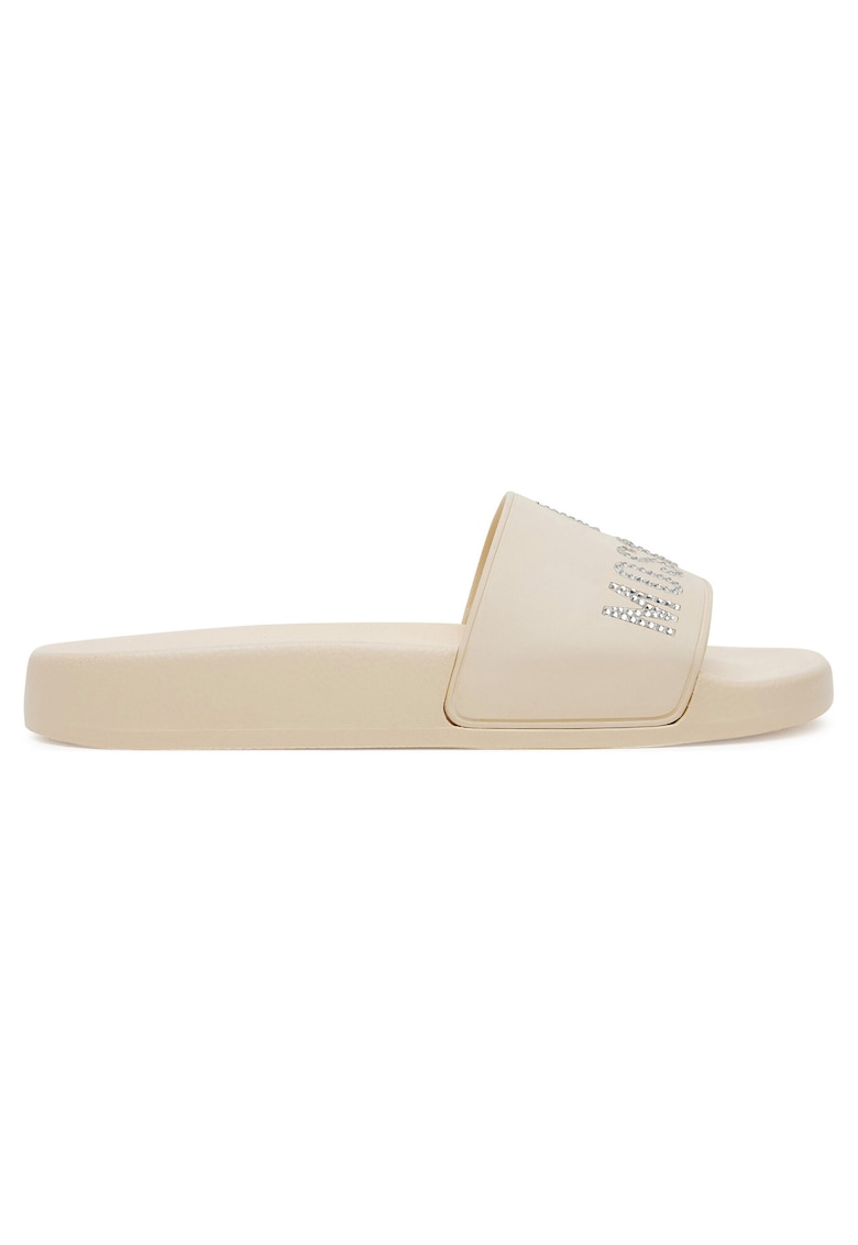 Slapi dama ivory