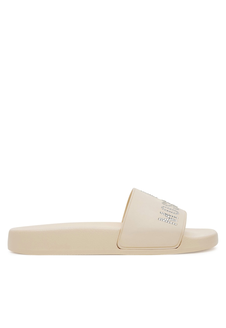 Slapi dama ivory