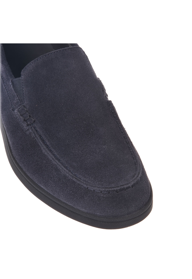 Mocasini uni de piele intoarsa