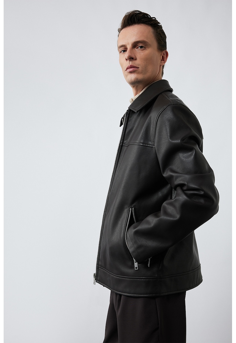 Jacheta de piele ecologica cu buzunare cu fermoar