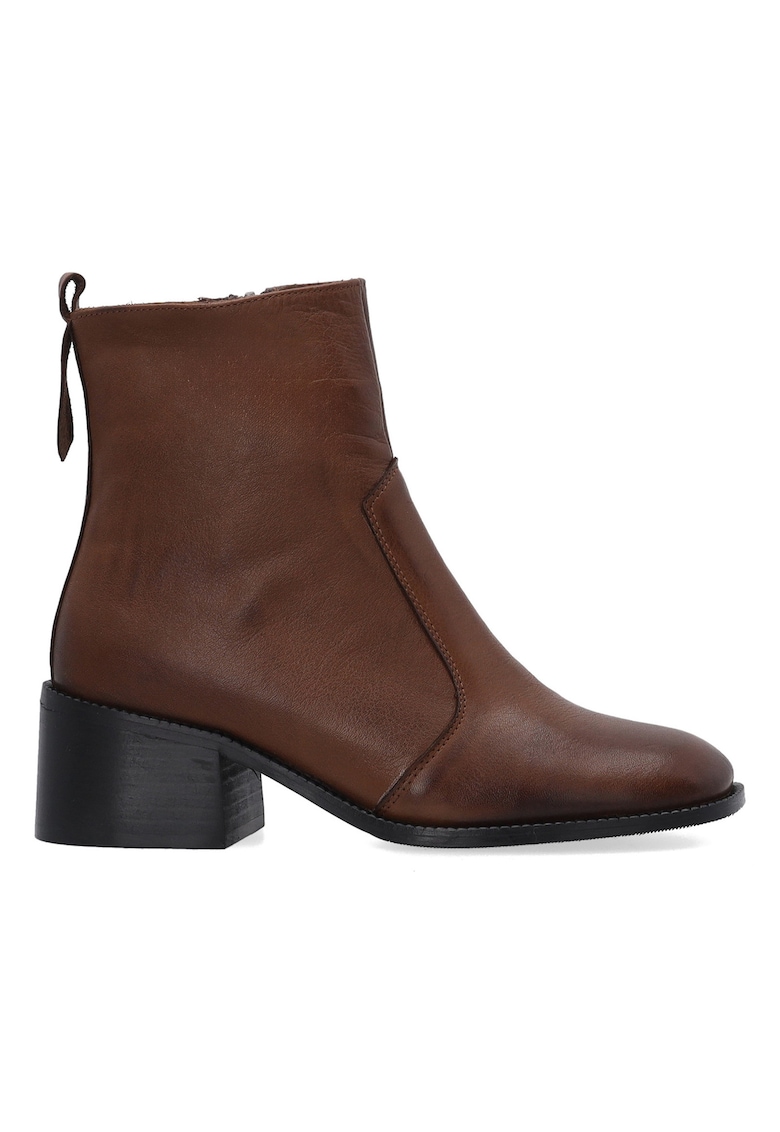 Botine din piele cu varful ascutit