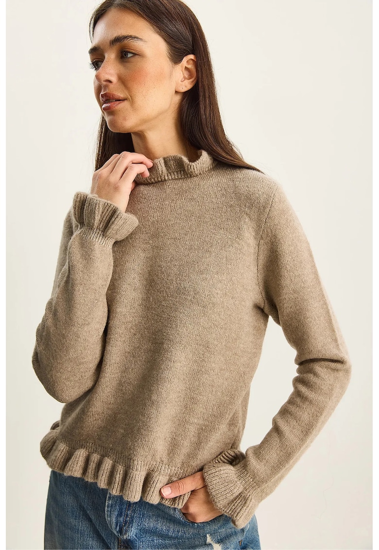 Pulover dama - tricotat - guler inalt - volane - bej natural -