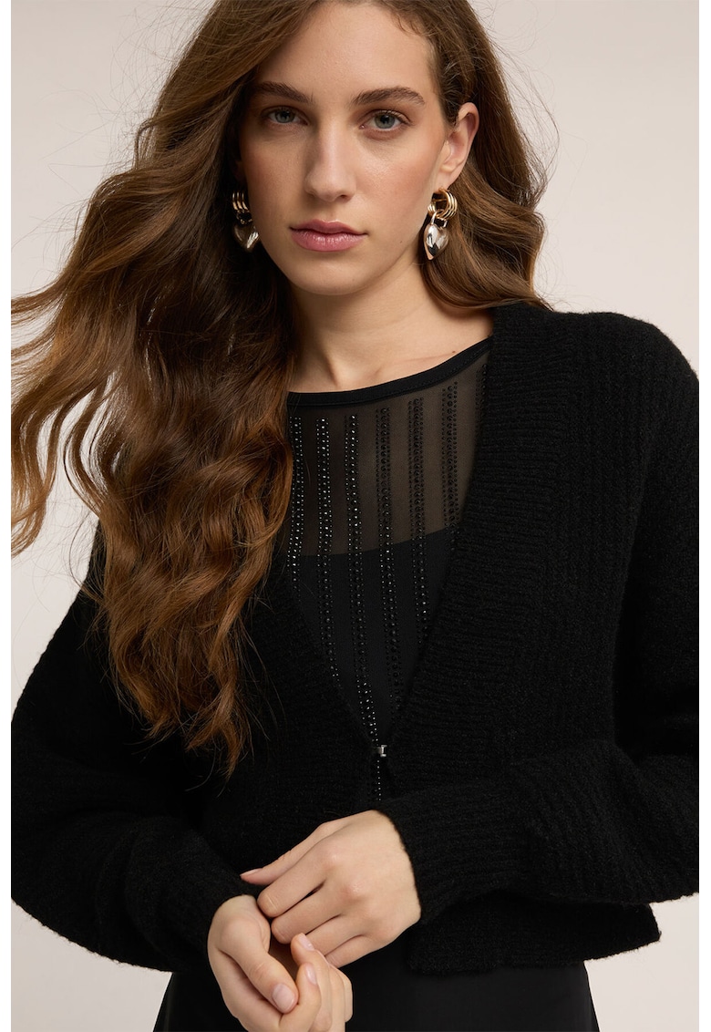 Pulover crop cu croiala lejera