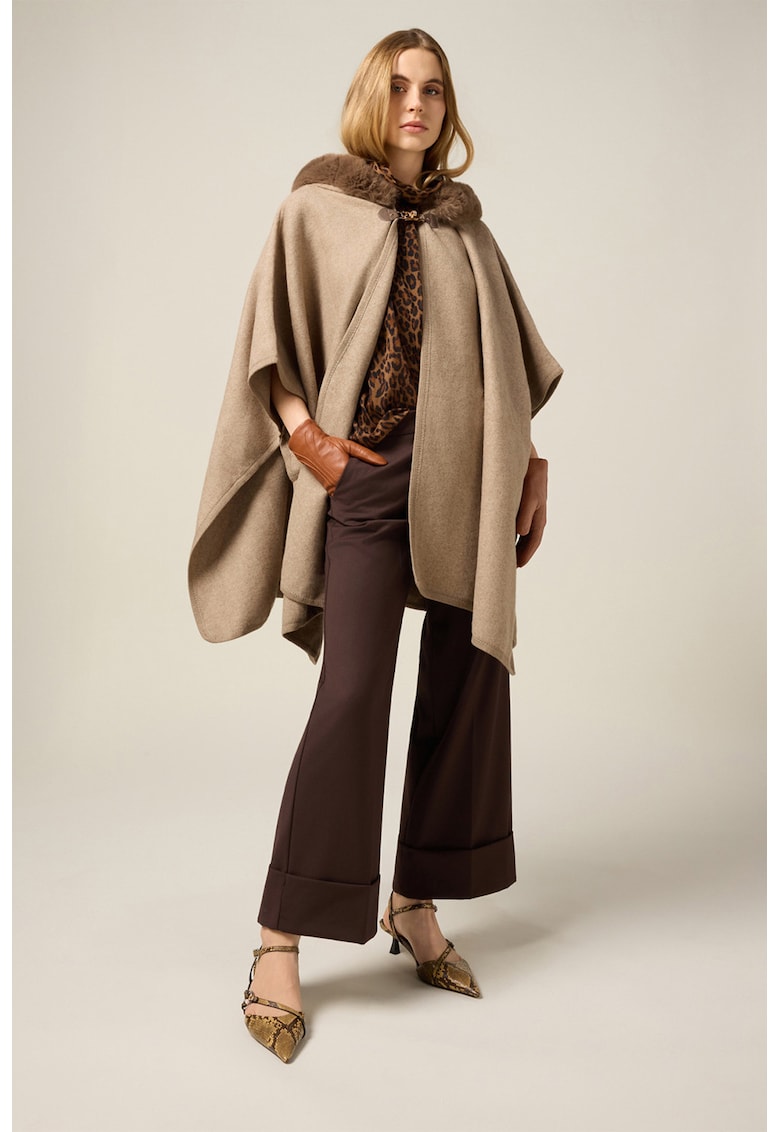 Pantaloni evazati cu terminatie pliabila