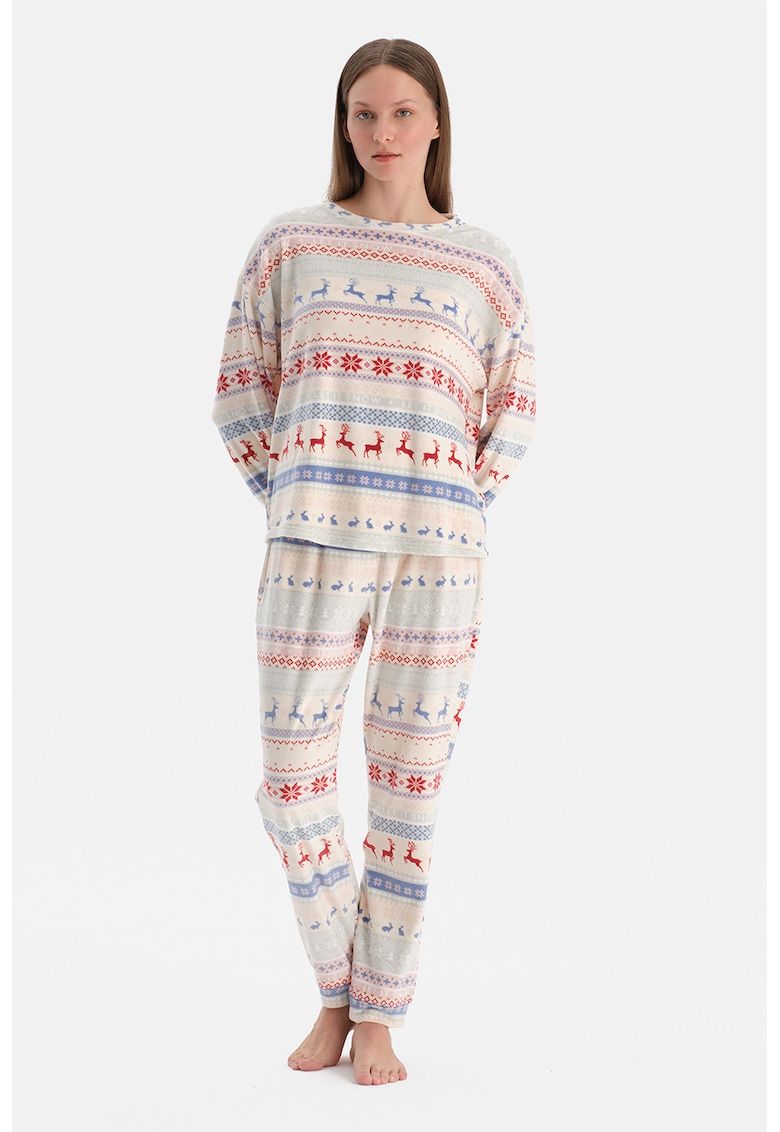 Pijama lejera cu model de Craciun