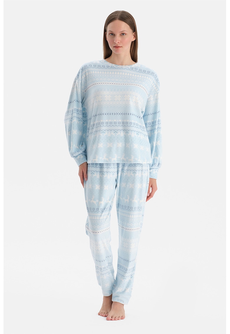 Pijama lejera cu model de Craciun