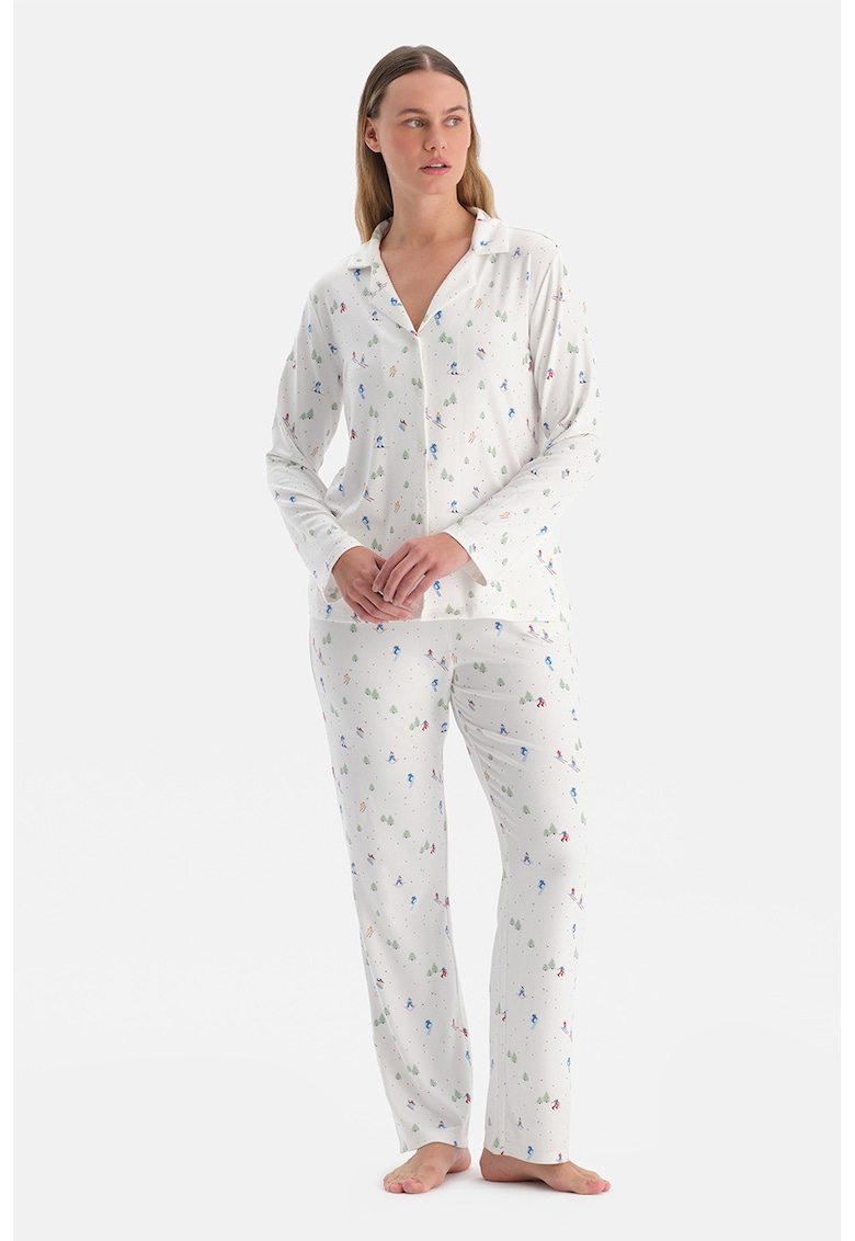 Pijama cu model - decolteu in V si buzunare