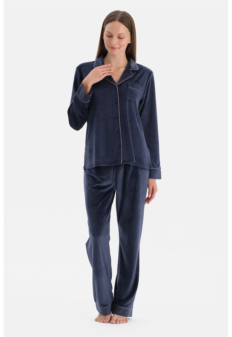 Pijama lejera catifelata cu snur