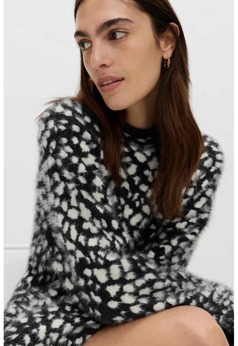 Marks Spencer Pulover pufos cu animal print - Alb/Negru
