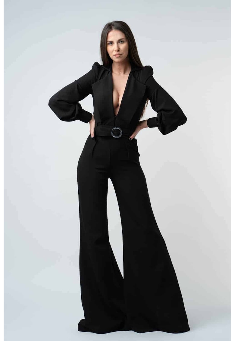 Salopeta evazata cu decolteu adanc