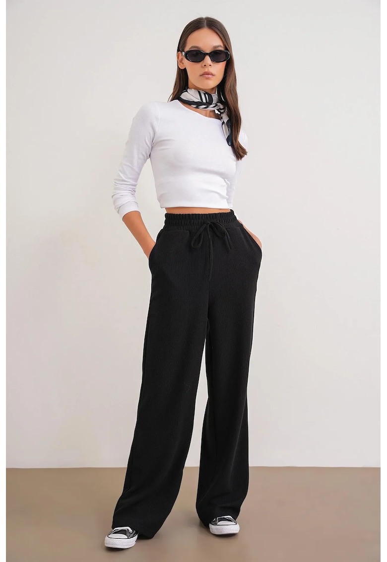 Pantaloni dama - drepti cu nervuri - negru - textil