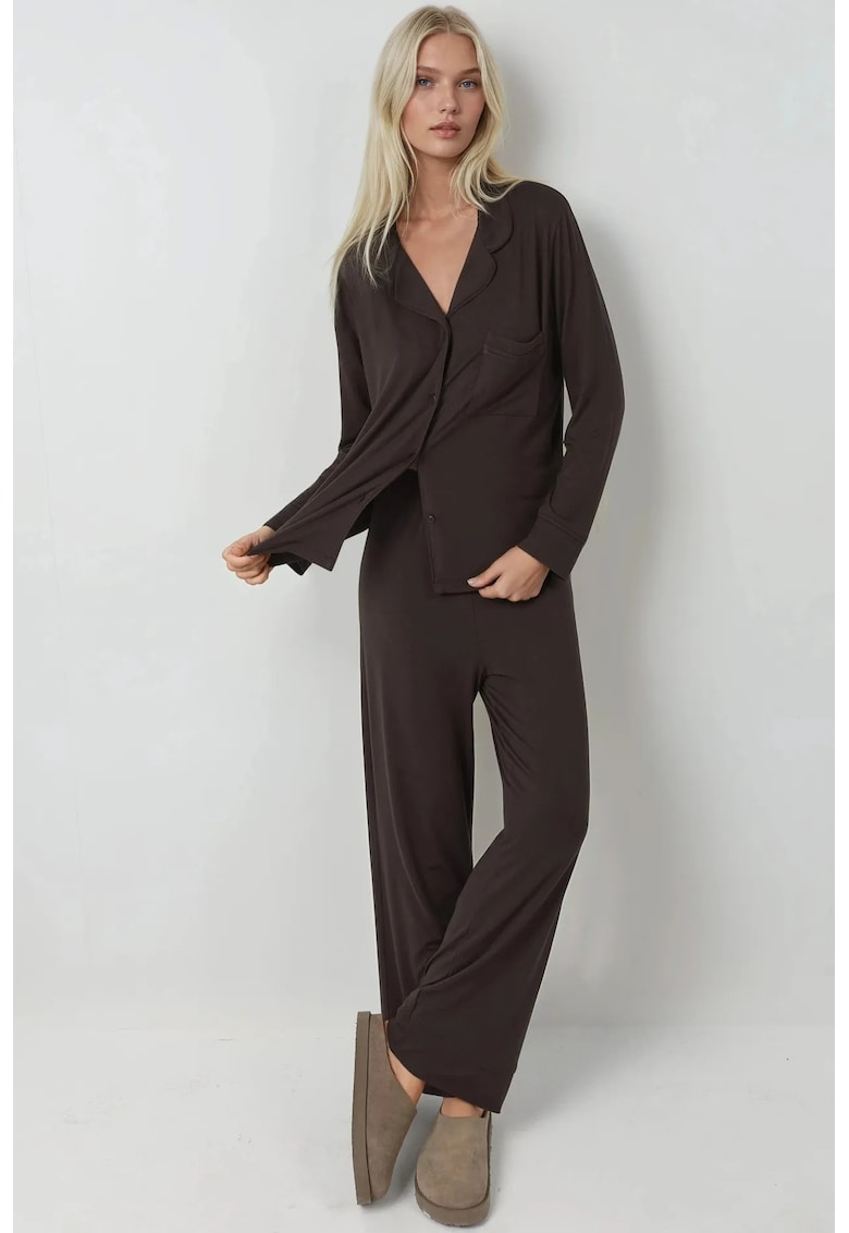 Set de pijamale - maneca lunga - guler de camasa - maro mocha inchis - jerseu
