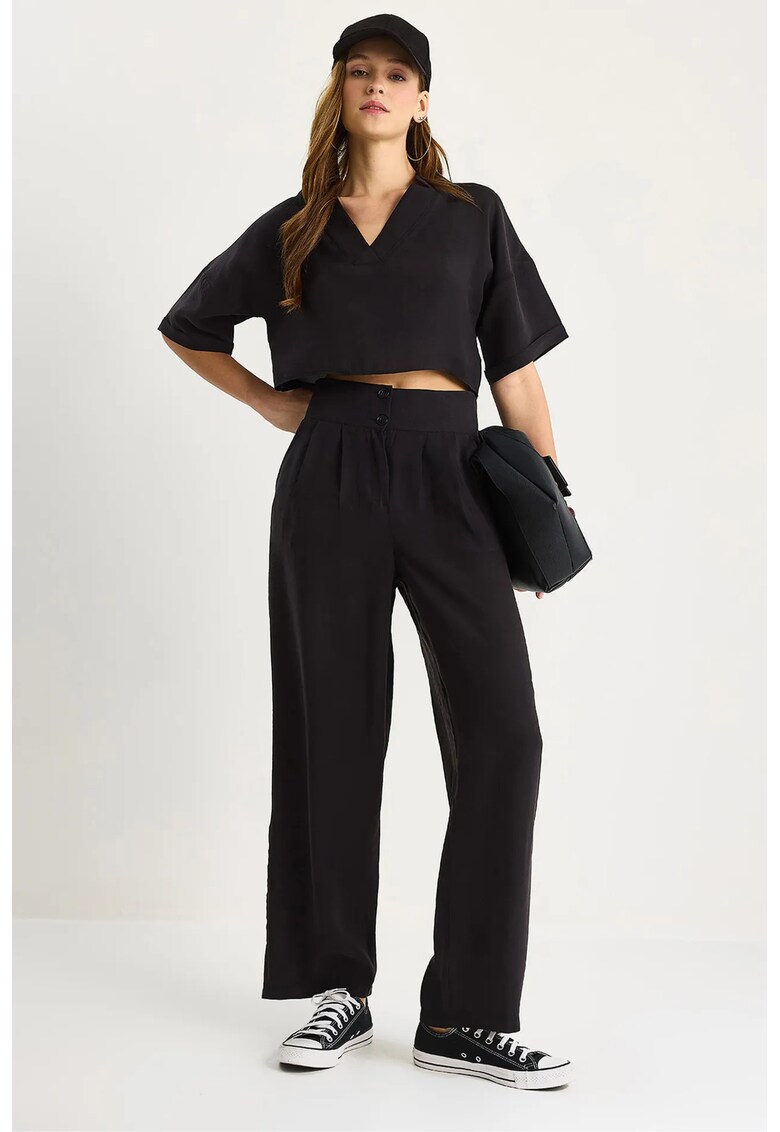 Set coordonat din doua piese - decolteu in V - pantaloni largi - negru - jerseu -