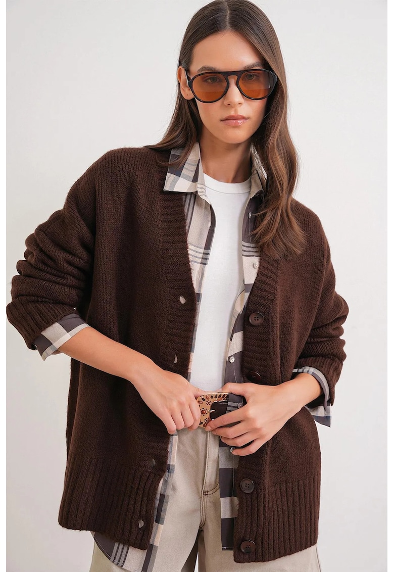 Cardigan - decolteu in V - maro - tricot -