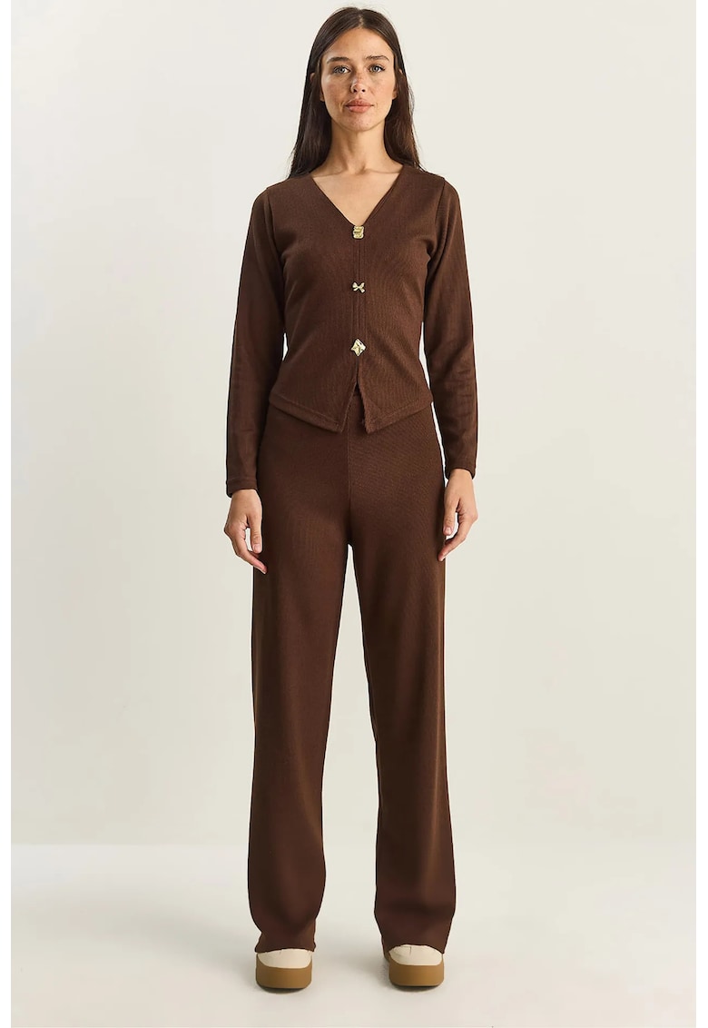 Compleu dama decolteu in V - maro - tricot