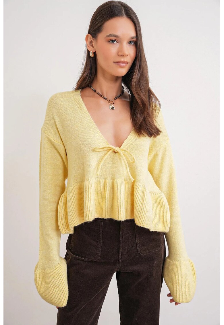 Pulover dama - tricotat - cu decolteu in V - volane - galben lamaie -