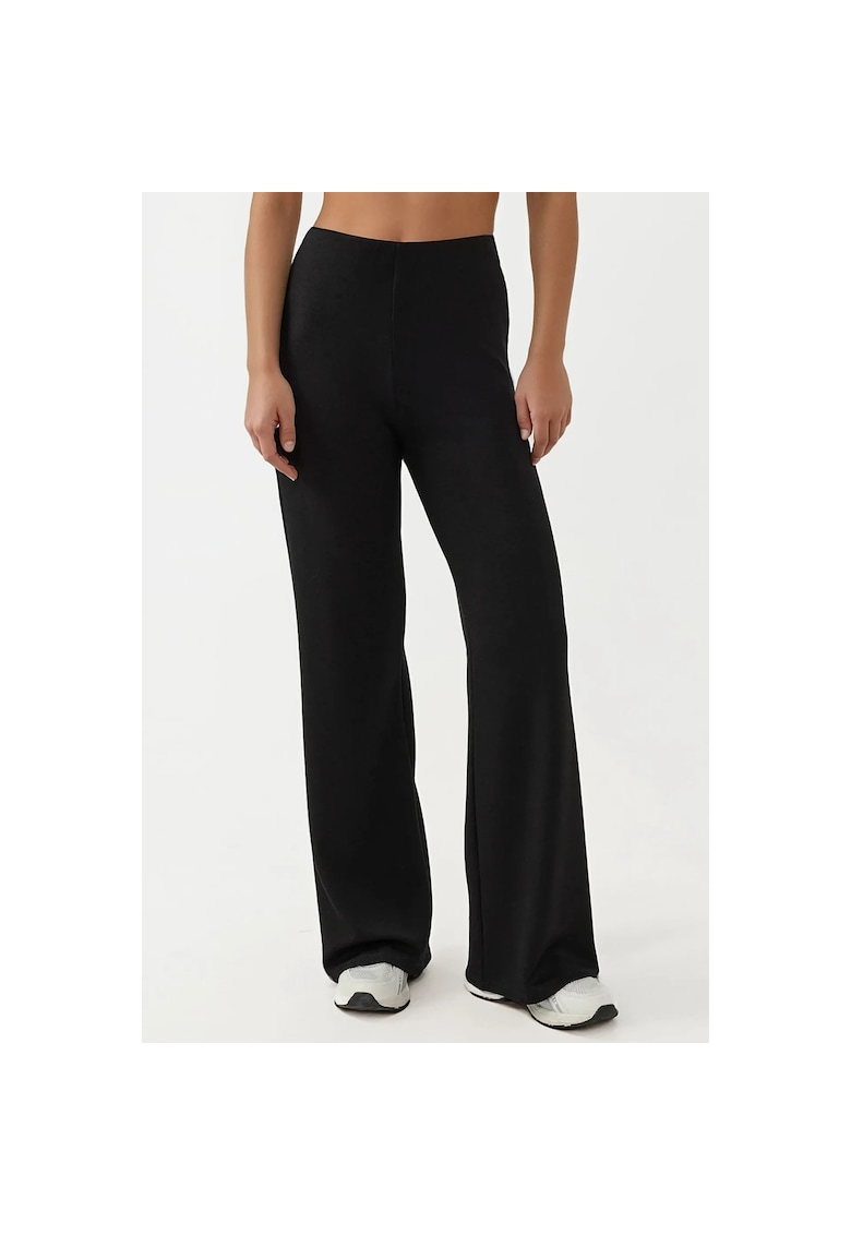 Pantaloni sport dama - croiala relaxata - picior drept - negru - textil