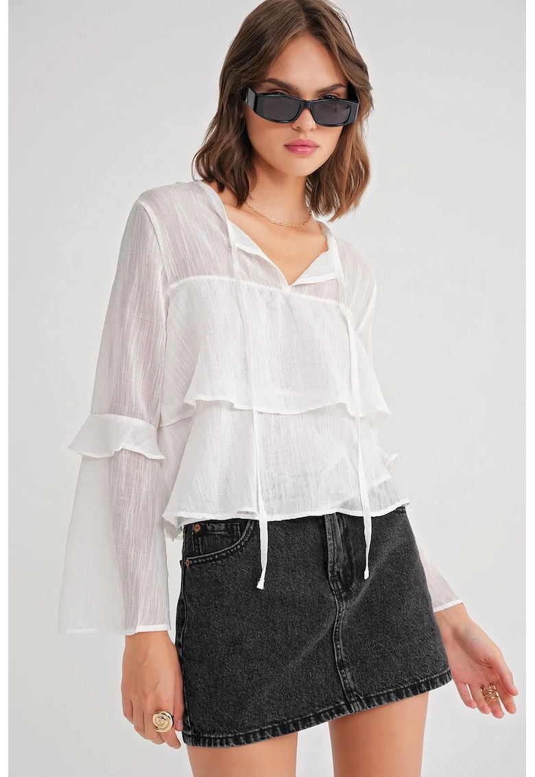 Bluza dama - cu volane si detaliu fundita - alb - textil