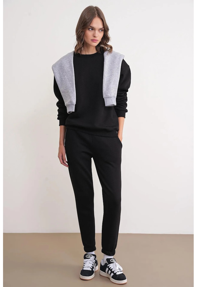 Set din doua piese - Sweatshirt si Jogger - Negru -