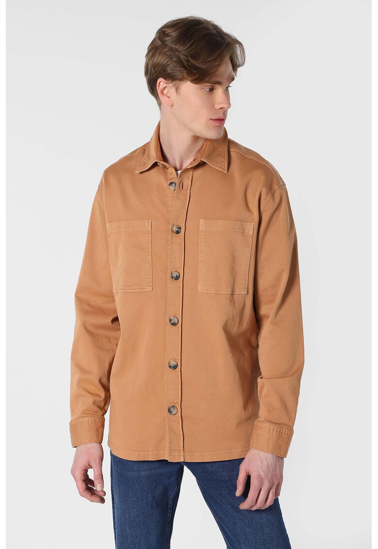 Camasa cu buzunare pe piept