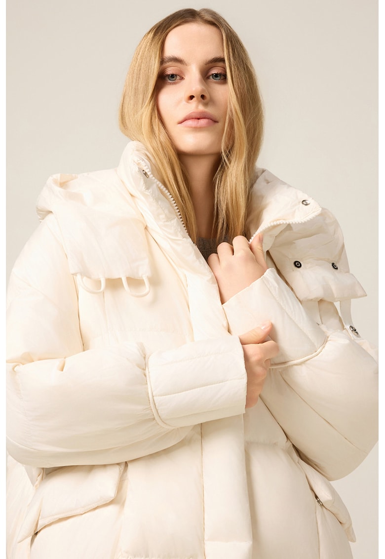Geaca lunga cu umplutura de puf si gluga - Alb fildes
